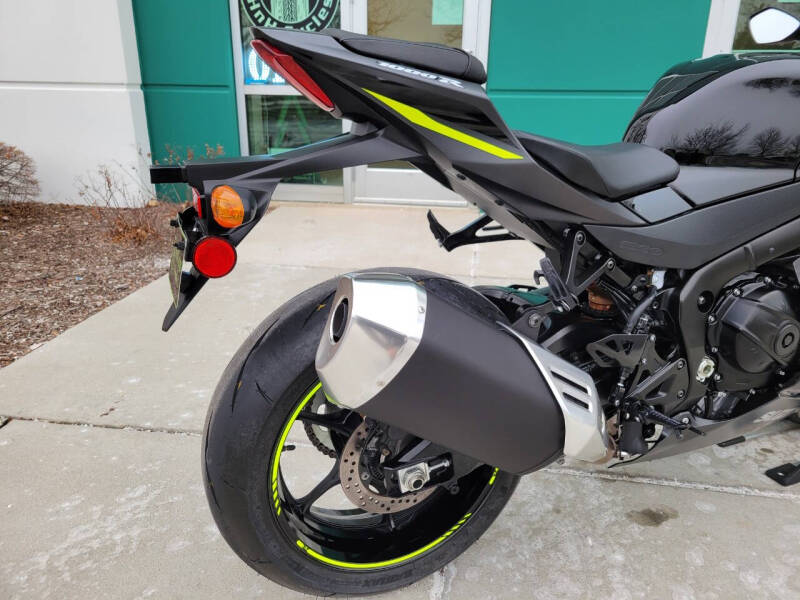 2023 Suzuki GSX-R1000R