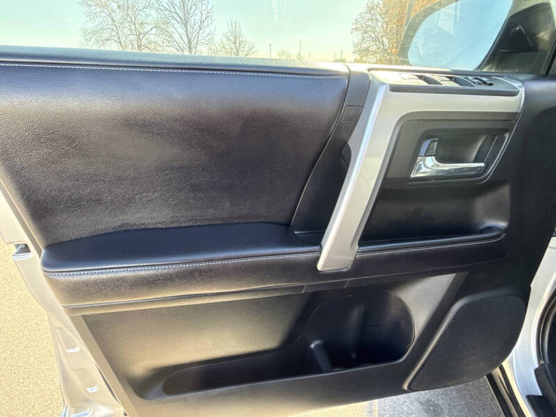 2016 Toyota 4Runner SR5