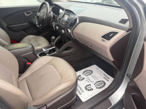 2015 Hyundai Tucson SE