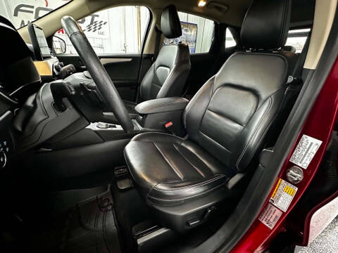 2020 Ford Escape SEL