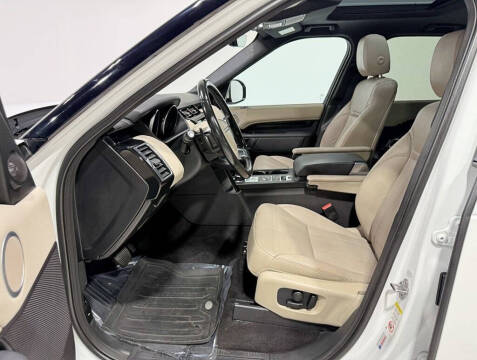 2017 Land Rover Discovery SE