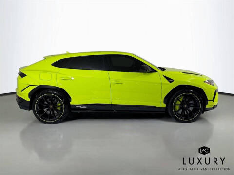 2024 Lamborghini Urus S