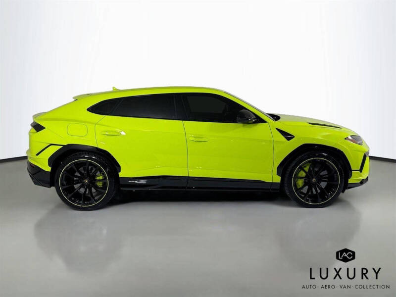 2024 Lamborghini Urus S