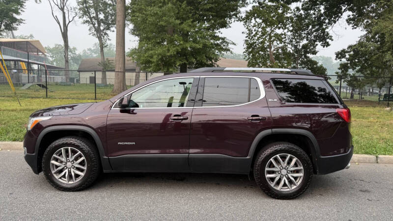 2018 GMC Acadia SLE-2