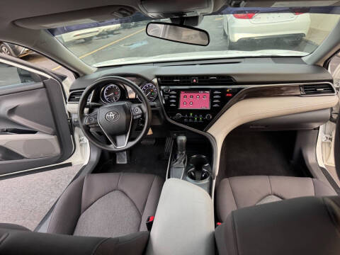 2019 Toyota Camry LE