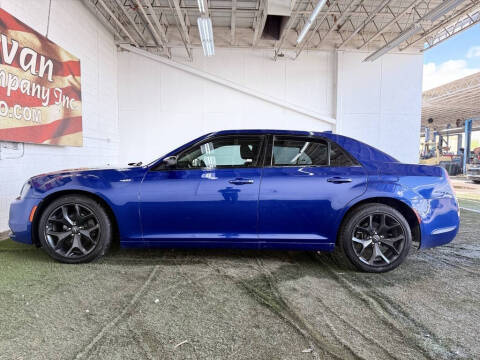 2020 Chrysler 300 Touring