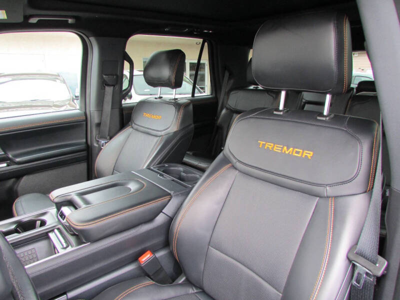 2025 Ford Expedition Tremor