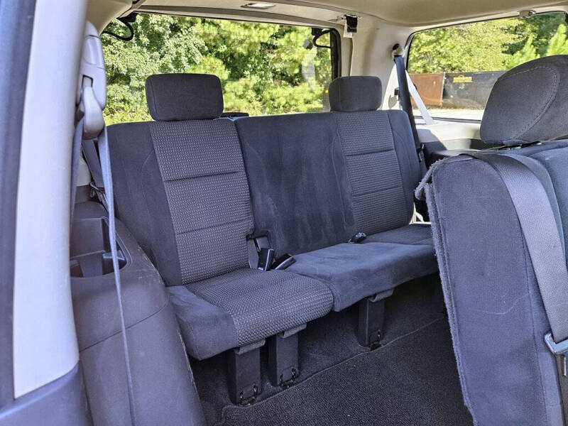 2011 Nissan Armada SV