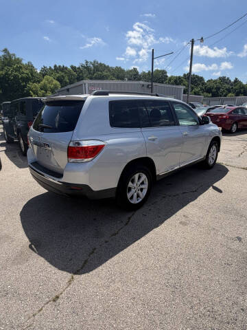 2012 Toyota Highlander SE
