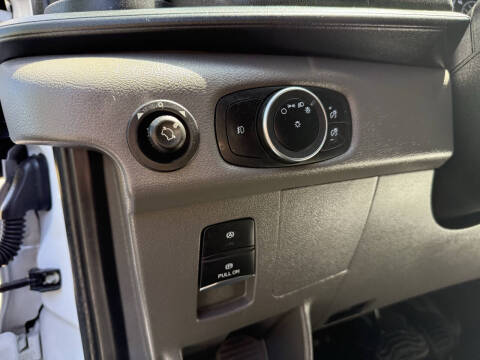 2025 Ford Transit 250