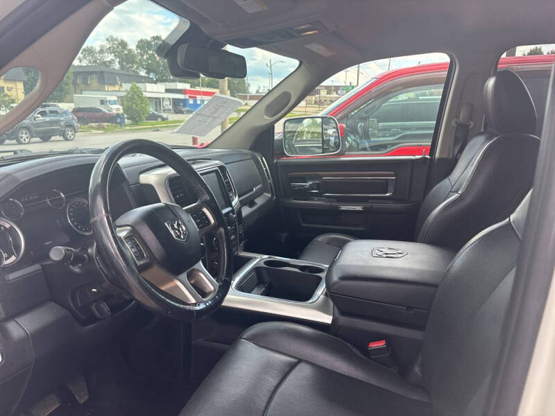 2016 RAM 1500 Laramie