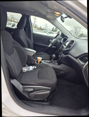 2020 Jeep Cherokee Latitude