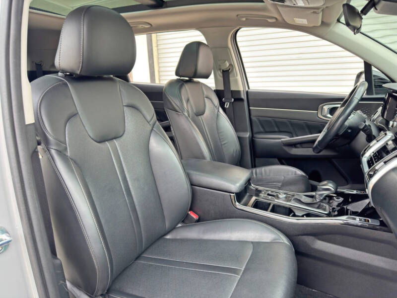 2022 Kia Sorento SX