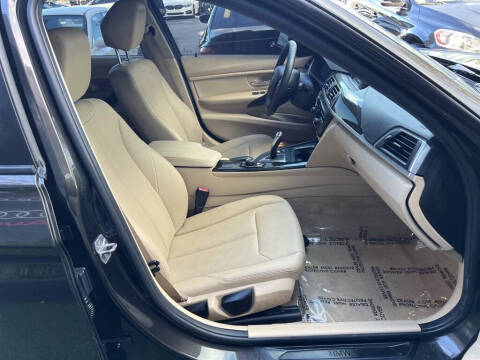 2016 BMW 3 Series 320i