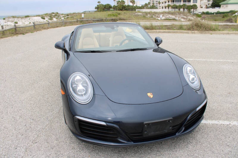 2018 Porsche 911 Carrera