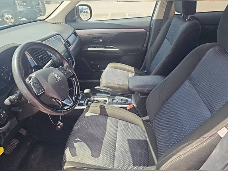 2017 Mitsubishi Outlander SE