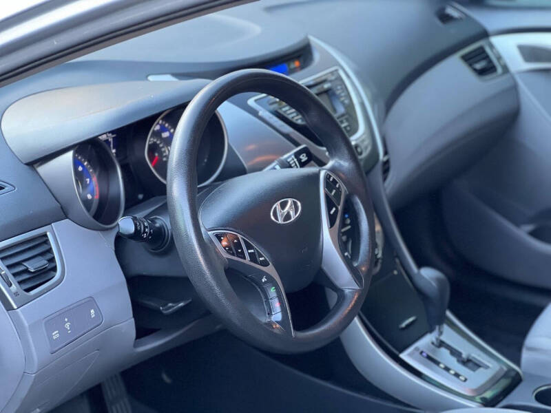 2013 Hyundai Elantra GLS