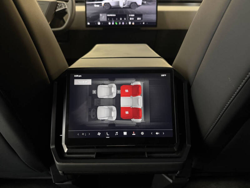 2024 Tesla Cybertruck
