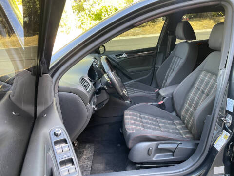 2013 Volkswagen GTI Base PZEV