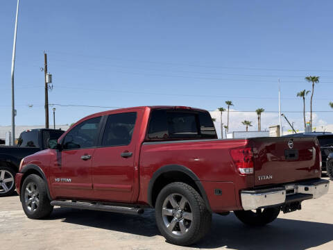 2015 Nissan Titan SV
