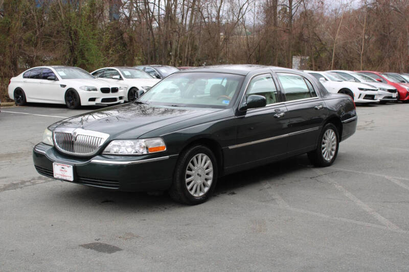 2003 Lincoln Town Car Signature