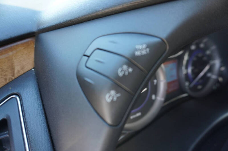 2012 Infiniti QX56