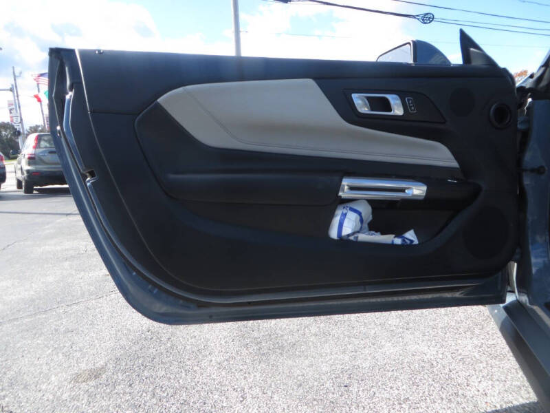 2024 Ford Mustang EcoBoost Premium