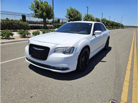2019 Chrysler 300 S