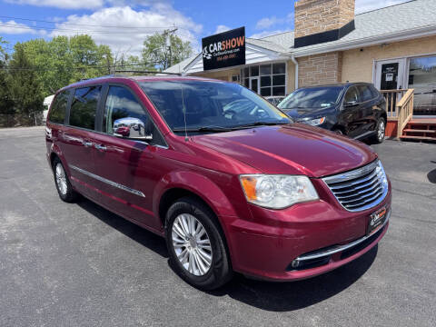 2013 Chrysler Town and Country Limited