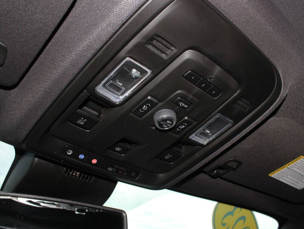2023 GMC Yukon XL SUV / Crossover - $78,000