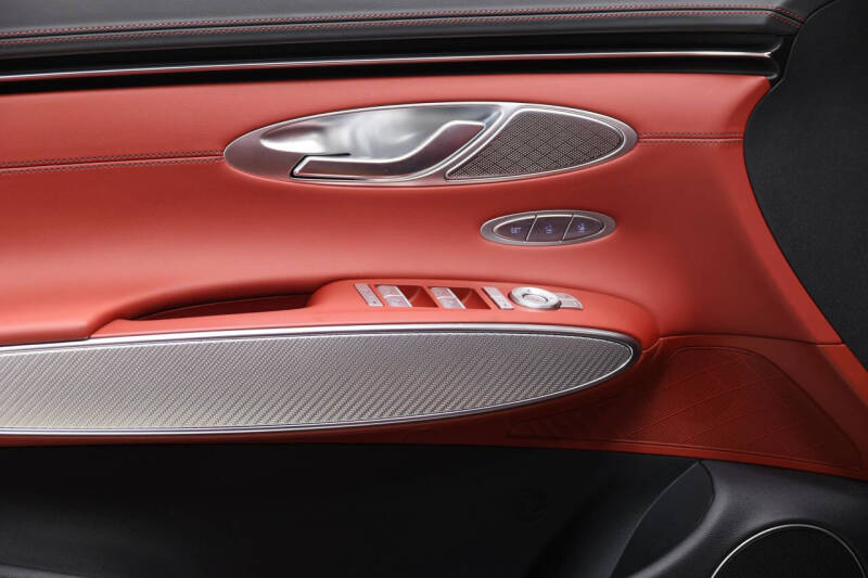 2023 Genesis GV70 2.5T Standard
