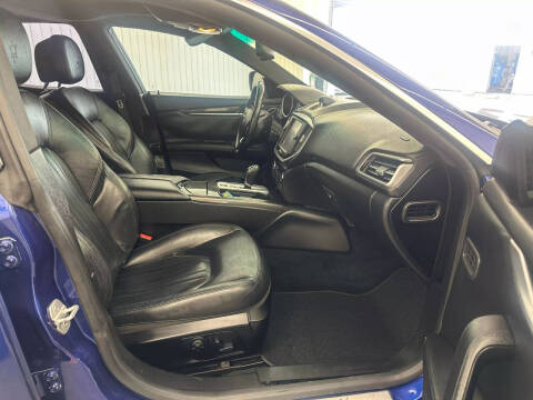 2015 Maserati Ghibli