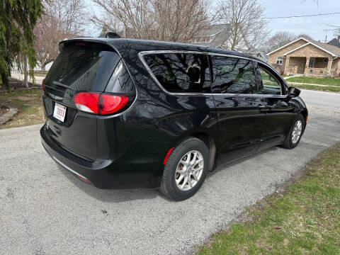 2017 Chrysler Pacifica Touring Plus