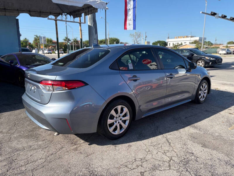 2022 Toyota Corolla LE