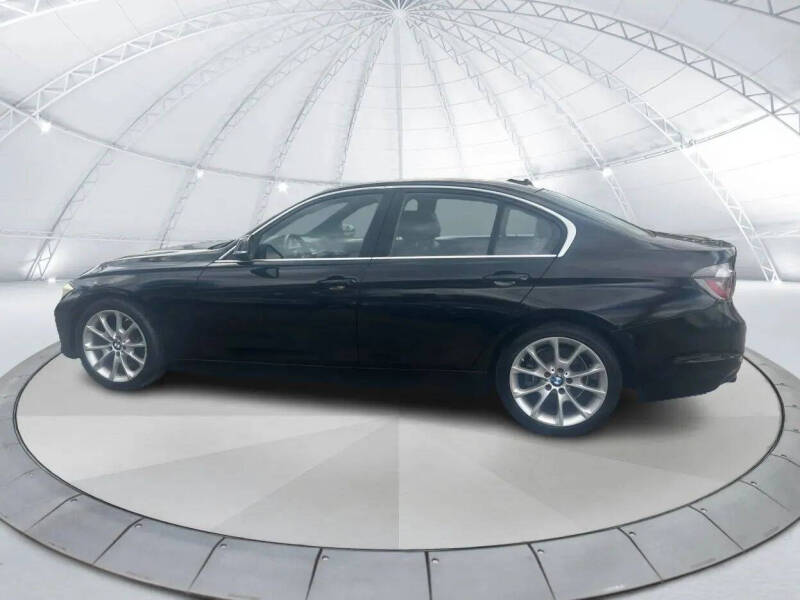 2015 BMW 3 Series 320i