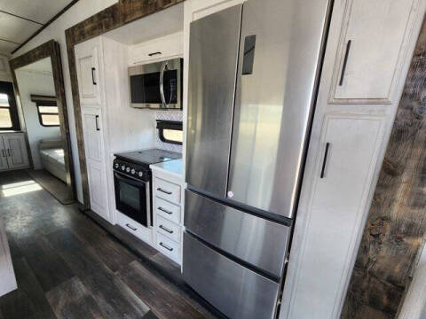 2022 Heartland BIG HORN M37RD