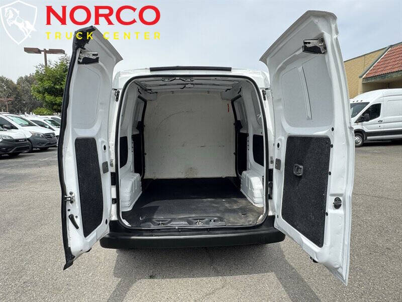 2021 Nissan NV200