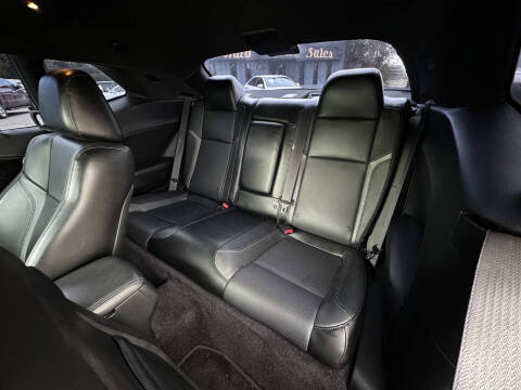 2018 Dodge Challenger SXT Plus