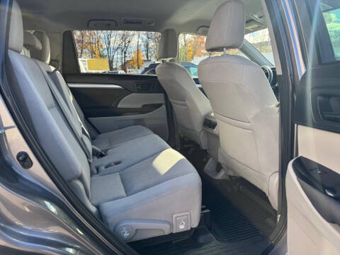 2018 Toyota Highlander LE