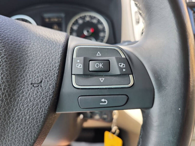 2014 Volkswagen Tiguan SE