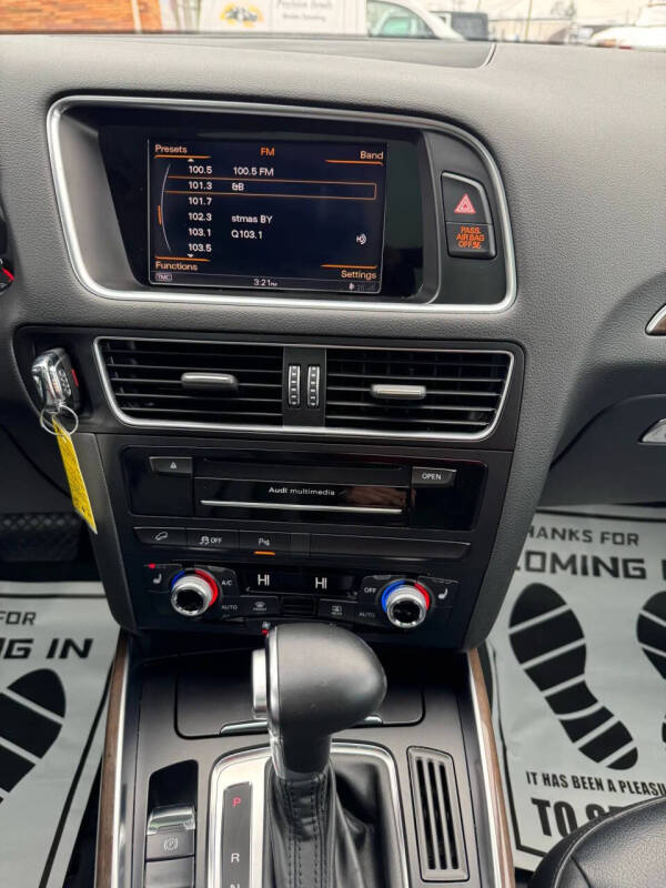 2017 Audi Q5 2.0T quattro Premium Plus