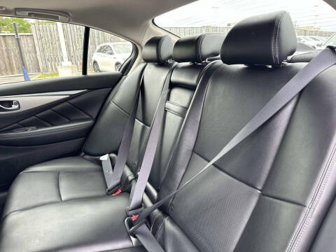 2024 Infiniti Q50 Luxe