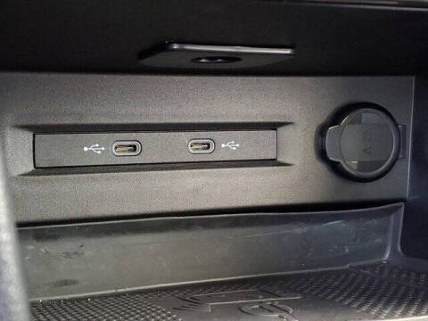 2024 Volkswagen Taos SEL 4Motion