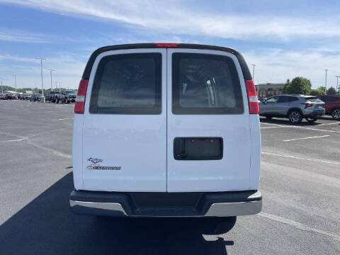2024 Chevrolet Express 2500