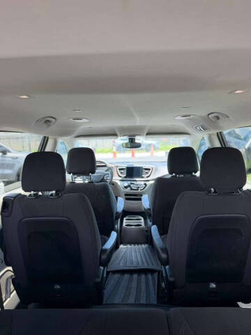 2017 Chrysler Pacifica Touring