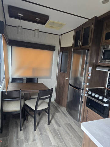 2019 Forest River Arctic Wolf 305 ML6 Orbital With Leveling