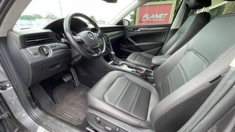 2020 Volkswagen Passat R-Line