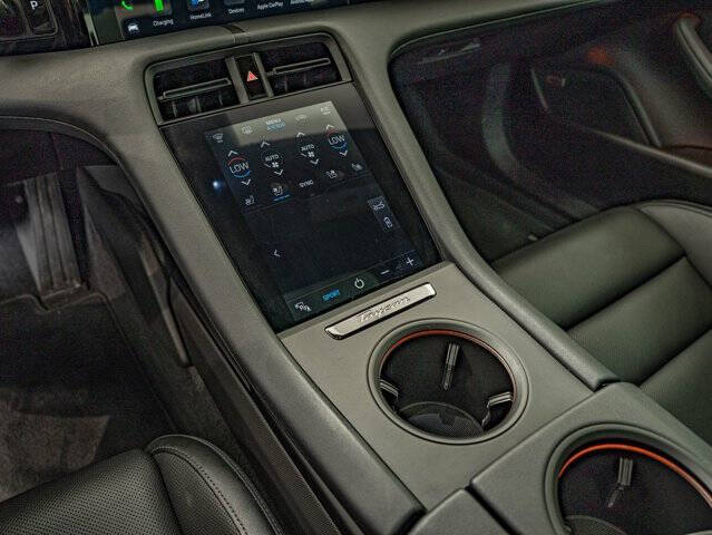 2022 Porsche Taycan
