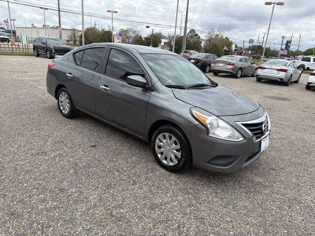 2018 Nissan Versa