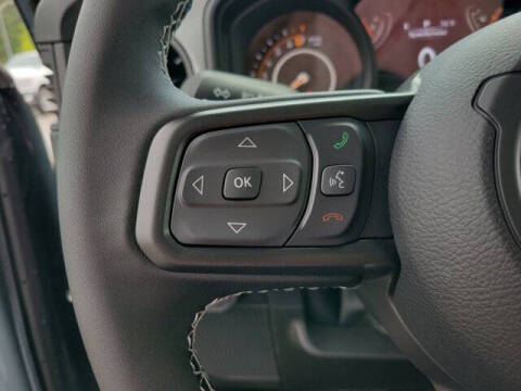 2025 Jeep Gladiator Sport S